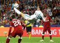 Imagem: KIEV, UKRAINE – MAY 26: Gareth Bale of Real Madrid shoots and scores his side’s second goal during the UEFA Champions League Final between Real Madrid and Liverpool at NSC Olimpiyskiy Stadium on May 26, 2018 in Kiev, Ukraine. (Photo by David Ramos/Getty Images)