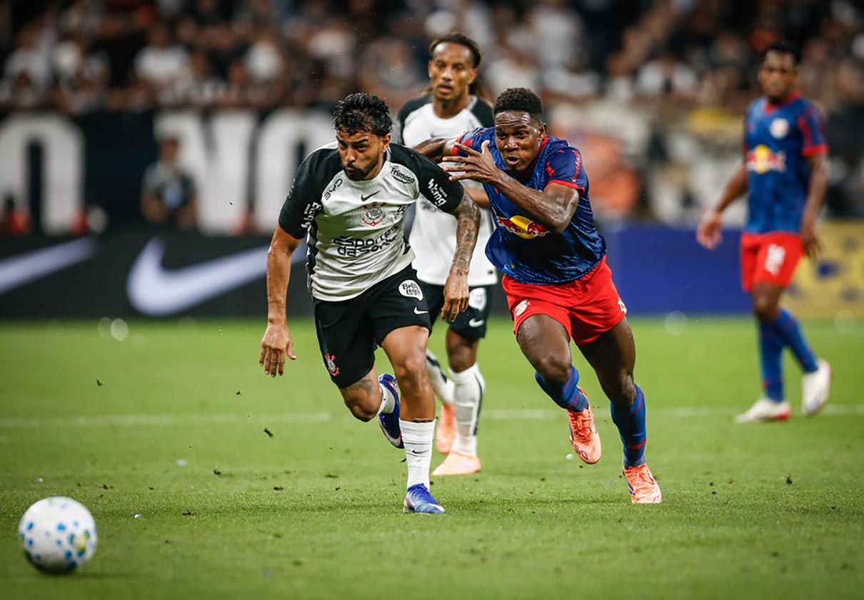 corinthians-vence-red-bull-bragantino-e-conquista-primeira-vitoria-no-brasileirao