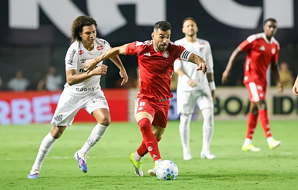 internacional-conquista-primeira-vitoria-no-brasileirao-sobre-santos-de-neymar