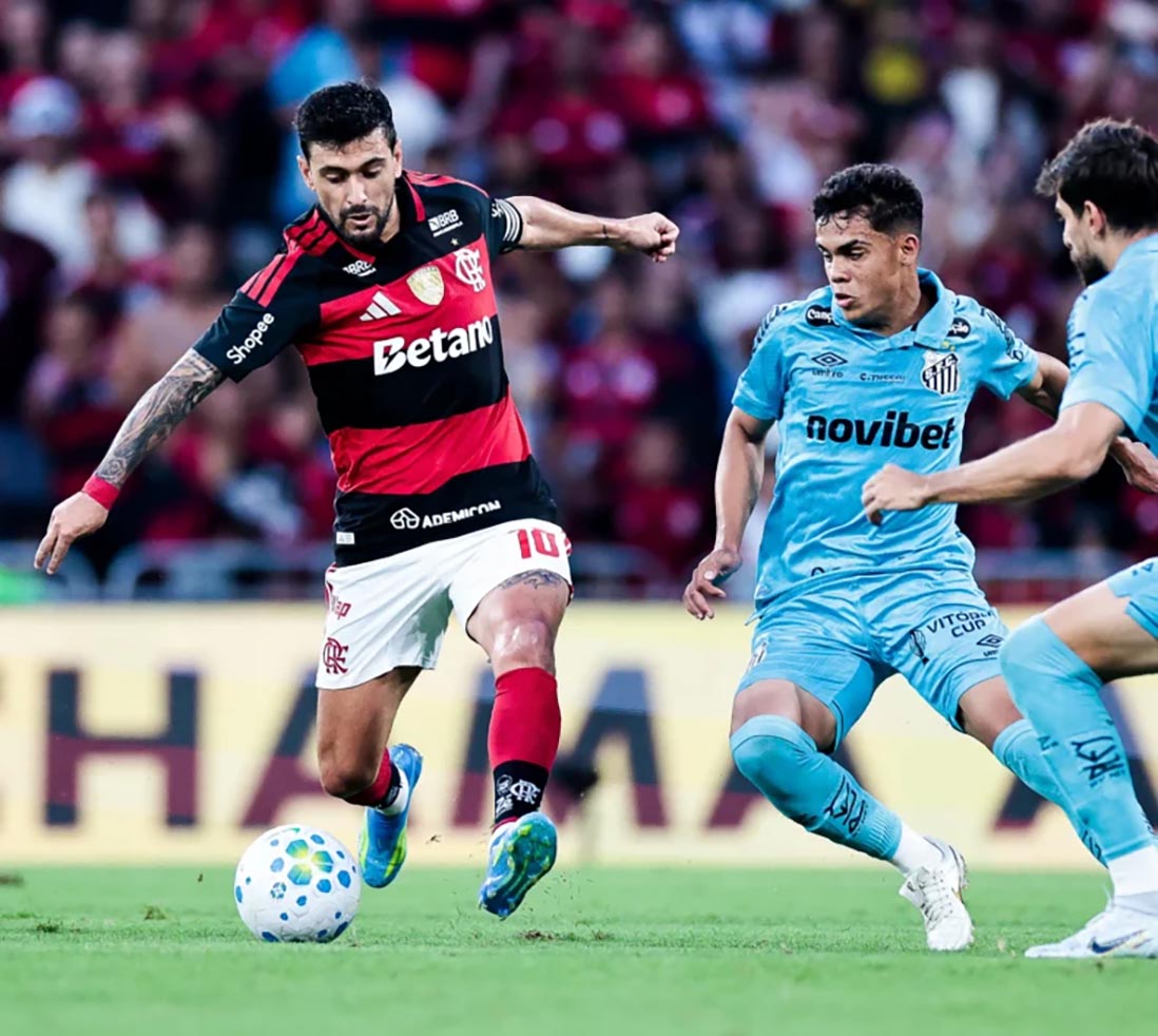 flamengo-vence-o-santos-de-virada-no-maracana-e-sonha-com-g4