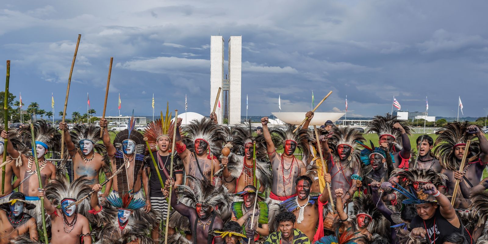 indigenas-levam-a-itamaraty-proposta-de-areas-livres-de-petroleo-e-gas