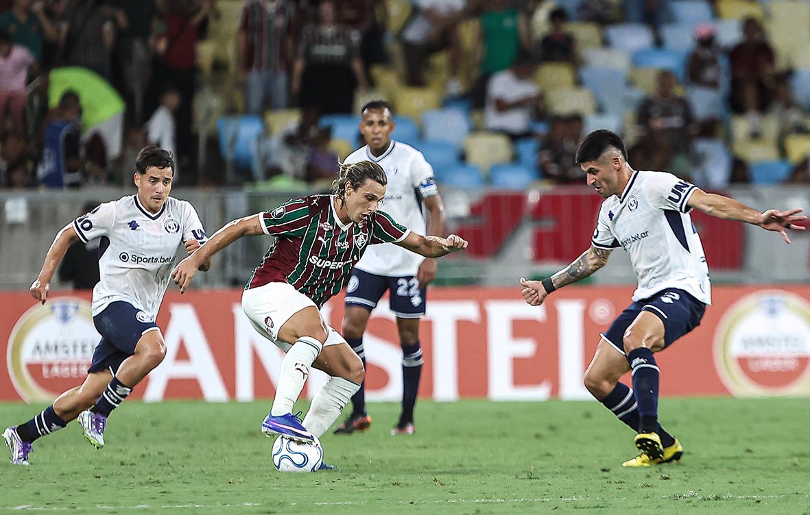 fluminense-perde-de-virada-para-independiente-rivadavia-e-se-complica-na-libertadores