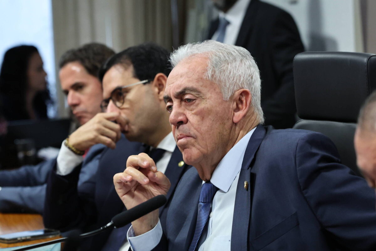 Comissão do Senado aprova texto-base da PEC da Segurança sem financiamento de bets